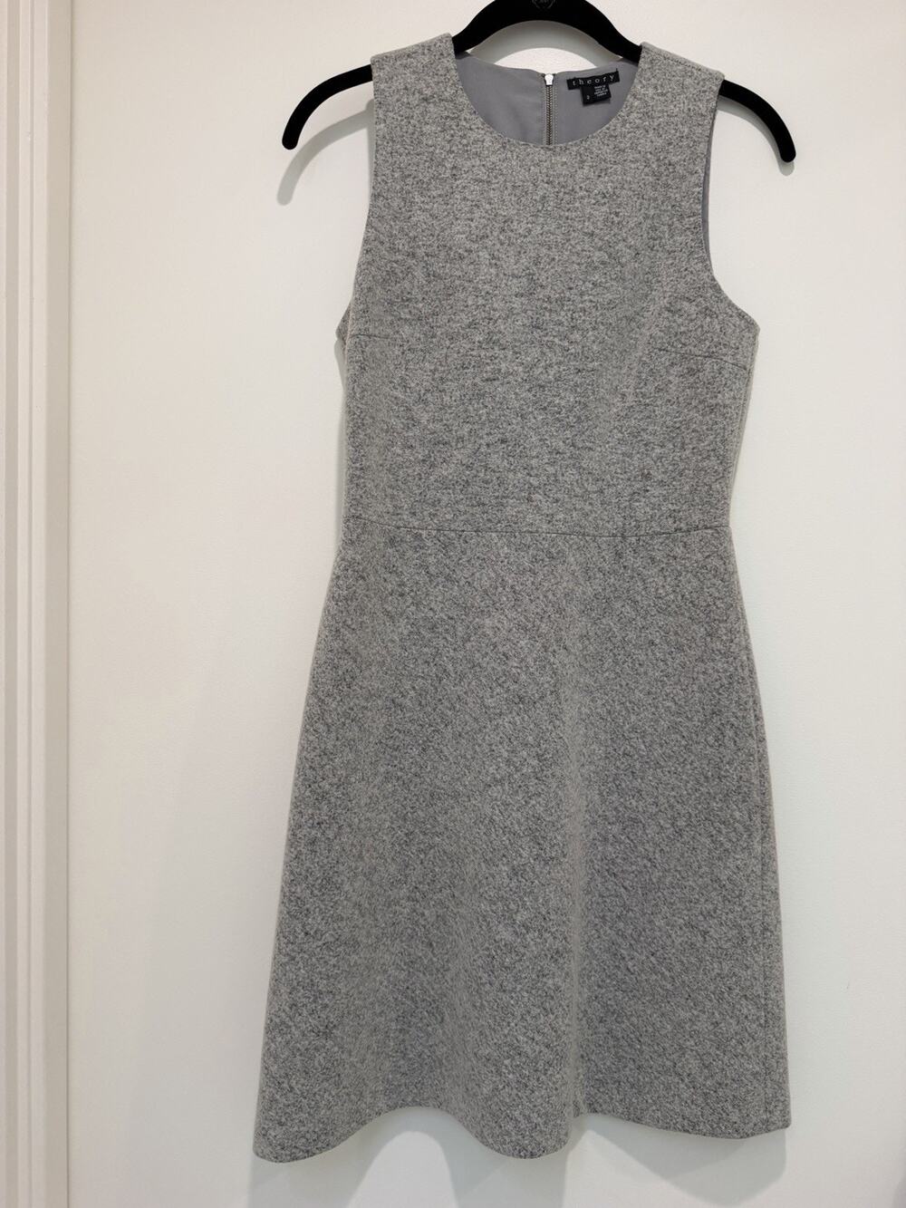 Theory Raneid Dress Size 2 in Gray